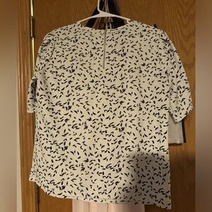 Medium white blouse